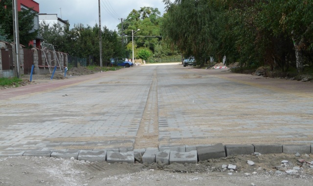Budowa dróg na osiedlu w Bogdanowie