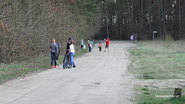 Rożnowinie sprzątaja swoja wieś