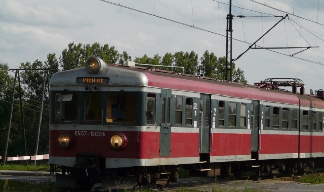 Na małym dworcu będą zatrzymywały się nie tylko pociągi osobowe