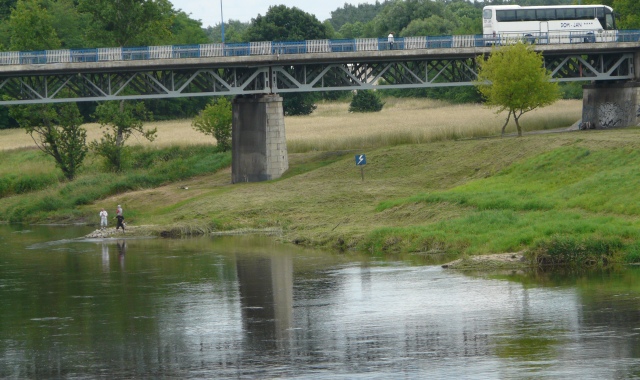 Przy Gołaszyńskiej trwają juz przygotowania do wianków