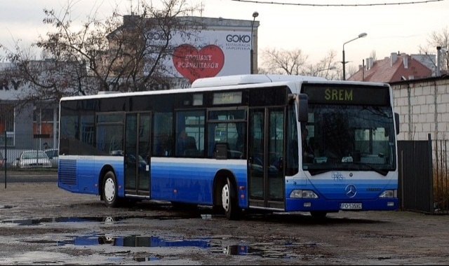 Mercedes Citaro dowiezie oborniczan do Poznania