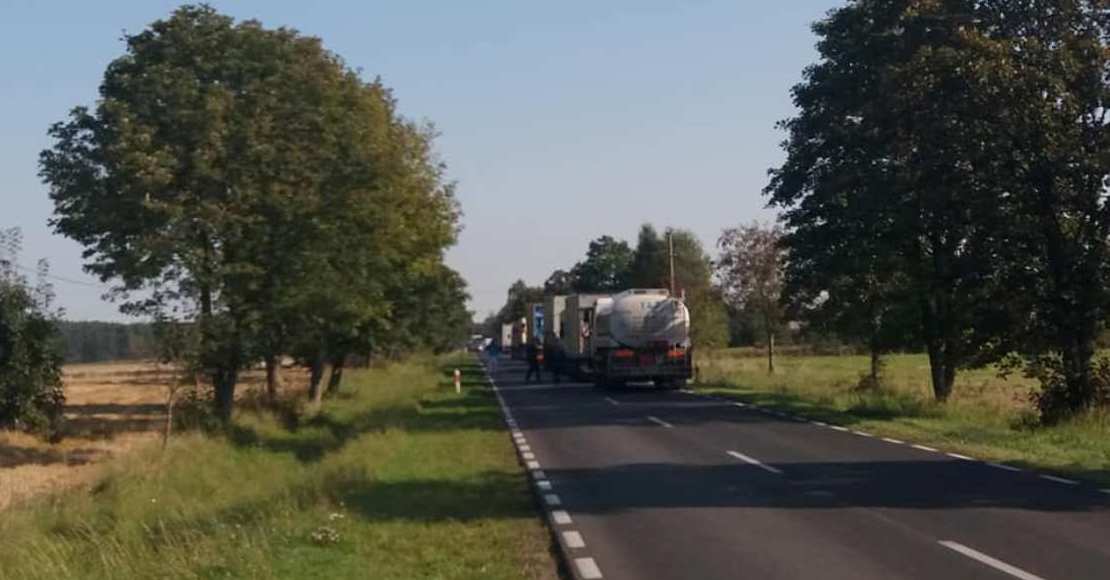 Wypadek w Dąbrówce. Ruch wahadłowy