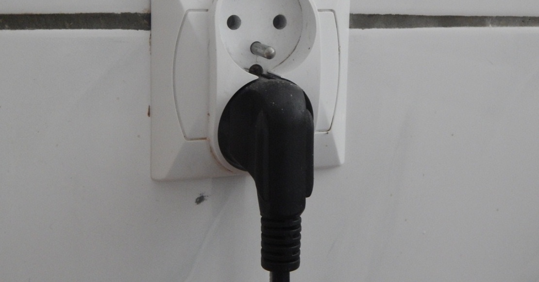 nie bedzie pradu w urzedzie miejskiem. kontakt prad eoborniki