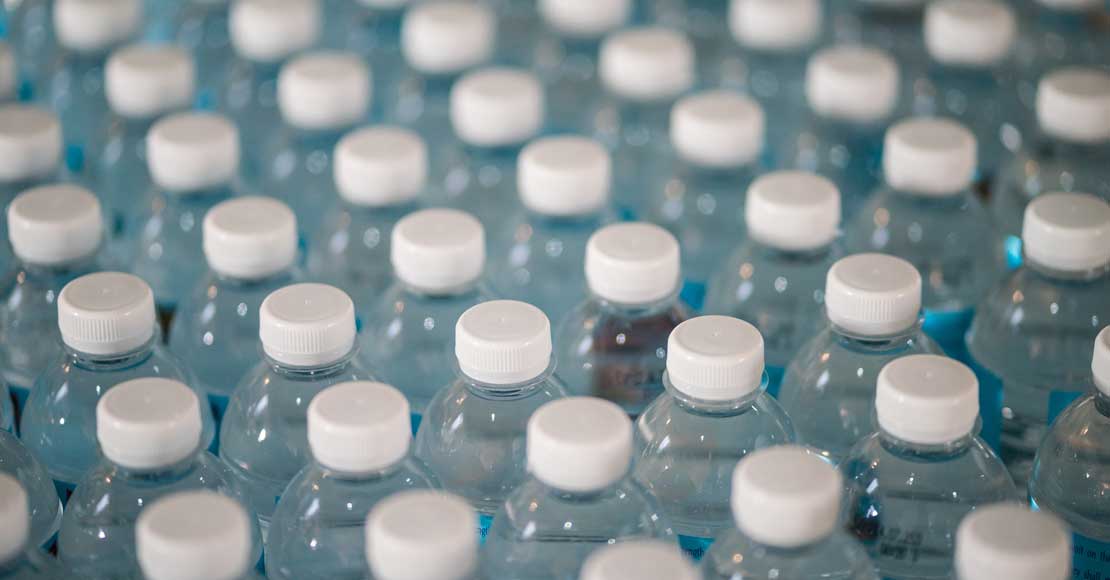 Ekologiczna rewolucja w domu, czyli jak ograniczyć zużycie plastiku