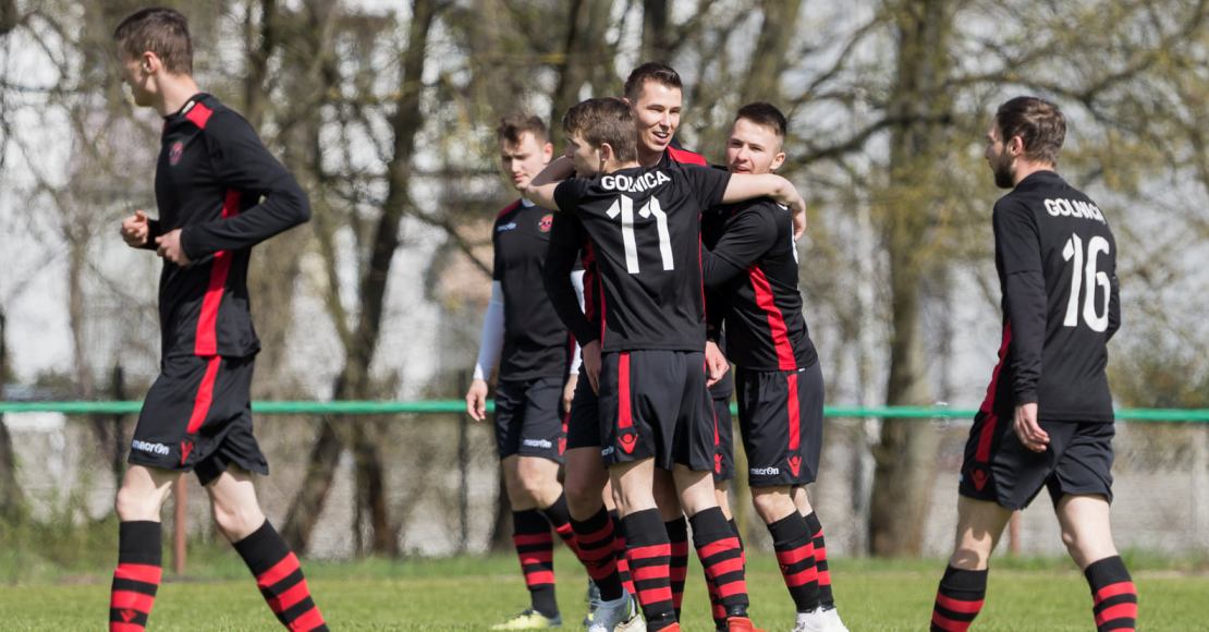 Golnica wywalczy pierwsze punkty? Grają też LKS i Rożnovia