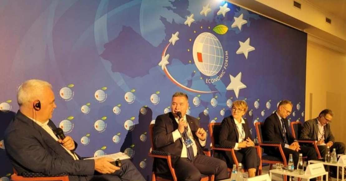 Jacek Bogusławski za przyspieszeniem działań na rzecz wodoru i OZE