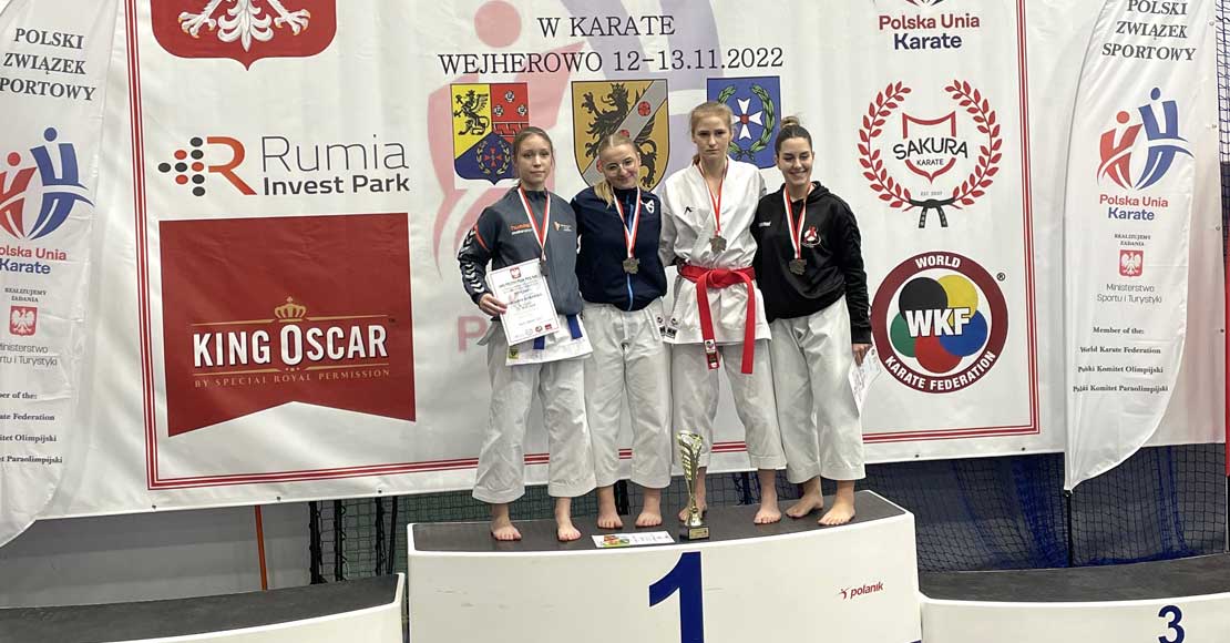 Srebrny medal z mistrzostw Polski w karate.