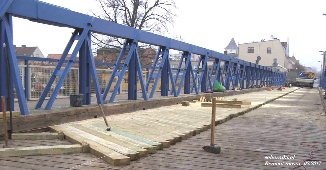 Burmistrz Tomasz Szrama: Już wszyscy mamy dosyć tych sosnowych desek