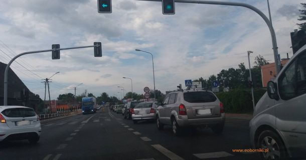 kolizja na skrzyzowaniu dk11 i ul. komunalnej. korki